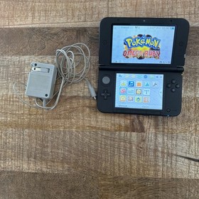Nintendo 3DS XL Handheld System - Blue/Black Console & Charger (Working)
