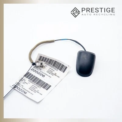 Antena de radio de techo TOYOTA SIENNA 2011-2013 satélite negro tiburón 86960-08010 Foto 1 de 4