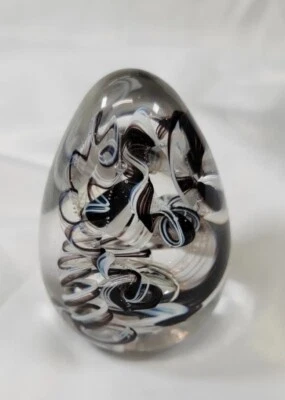 Murano Art Glass Egg Paperweight Latticino Twisted Ribbons White Brown Signed Foto 1 de 4