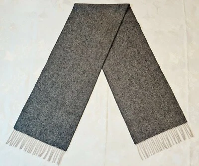 LENÇO AUTÊNTICO CINZA SÓLIDO LÃ FINA LONGA FRANJA MASCULINA - Imagem 1 de 2