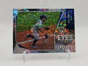 2021 Panini Mosaic #EOP8 Jose Altuve Eyes on the Prize Quick Pitch Refractor - Picture 1 of 2