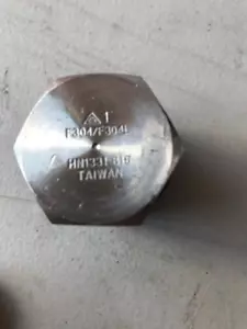 1" 150# Threaded (NPT) Hex Head Plug 304 Stainless Steel Fitting - Picture 1 of 3