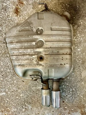 2011-2016 BMW 535i xDRIVE REAR EXHAUST MUFFLER w/ TIP OEM LEFT DRIVER 050421 - Image 1 of 3