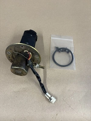 04-05 铃木 Gsxr 600/750 原始设备制造商燃料泵组件燃气汽油发送器清洁 #0159 — 第 1/4 张图片