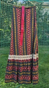 Vintage Rock Maxirock lang Gr.38 mit Ledergürtel, Häkelei - Bild 1 von 6