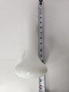 Flower Bud Vase Vintage Hoosier Glass #4095 Milk Glass Quilted Diamond Pattern - Picture 1 of 3