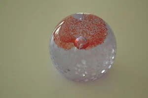 Pisapapeles Caithness "Lacemaker", marca de fábrica grabada, título y número, M77 - Imagen 1 de 10