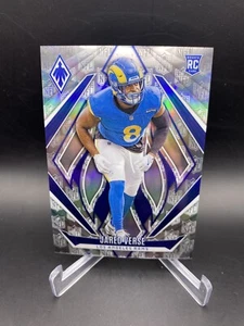 2024 Panini Phoenix Jared Verse Rookie Nfl Scudetto /150 Rams - Foto 1 di 3
