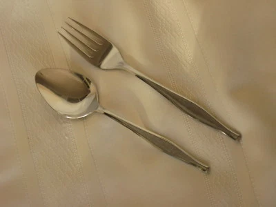 Sears Roebuck Moda Madras Inoxidable - Cuchara Sopa y Tenedor de Cena - EE. UU. 2 Piezas  Foto 1 de 4