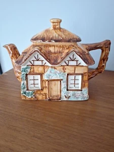 Cottage Tea Pot Good Used Condition - Picture 1 of 8