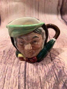 Jarra de personajes Royal Doulton Sairy Gamp D6045 - Imagen 1 de 6