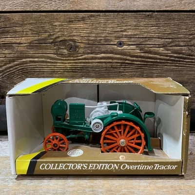 ERTL, John Deere, tractor de horas extras, #5607, escala 1:32, diecast, nuevo en caja Foto 1 de 4
