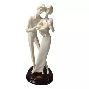 Vintage 1970s A. Santini Sculpture Couple & Baby 17" Tall Alabaster Resin Signed - Foto 1 di 12