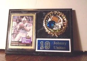 RARE VINTAGE BALTIMORE COLTS JOHNNY UNITAS "PRO FOOTBALL HALL FAME" WOOD PLAQUE - Picture 1 of 1
