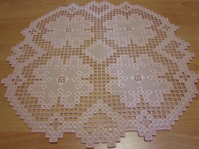 Handarbeit Hardanger Rund Deckchen ca.50x50cm - Image 1 of 4