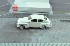 Busch 43906 VOLVO 544 Limousine Car White 1:87 Scale HO - Picture 1 of 2