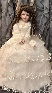 Quinceanera Umbrella Doll Centrotavola 29” Bambola Scatola Originale COA Splendida! - Foto 1 di 15