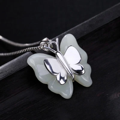 K02 Rimorchio Farfalla Di Bianca Giada E Argento Sterling 925 - Immagine 1 di 4