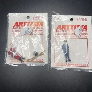 Arttista #1222 & #1165- Santa Clause & Policeman - O Scale Figure - NEW - Picture 1 of 3