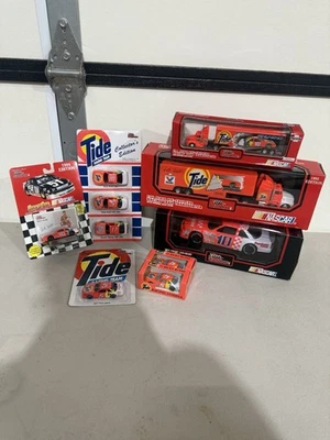 Lote de carros vintage NASCAR Ricky Rudd Tide - Imagem 1 de 2