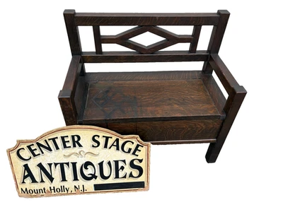 66721 Antique Mission Oak Hall Bench  with Storage Under Seat - Image 1 of 4