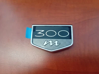 2001-2004 Chrysler 300M Fender Medallion OEM Mopar 4805287AC Foto 1 de 2