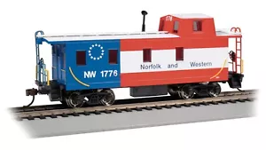NORFOLK & WESTERN NEW OFF-SET HO-SCALE CUPOLA CABOOSE BY BACHMANN TRAINS - Picture 1 of 1