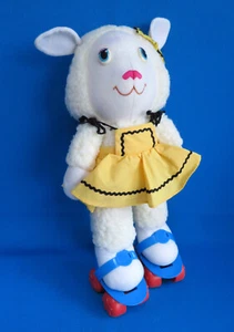 14" WOOLMA LAMB SHEEP ROLLER SKATES soft toy GET ALONG GANG TOMY VINTAGE 1984 - Picture 1 of 11