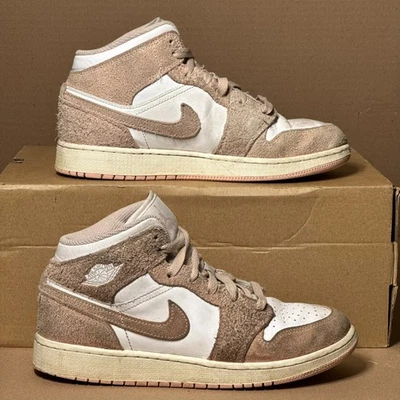 Air Jordan 1 Mid GS 6Y Coconut Milk Light Brown FN7432-161 Pre-Owned - Image 1 of 4