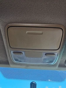 2002-2005 Honda CRV Dome Light Tan OEM Overhead Console Assembly Tested 2pin LX - Picture 1 of 22