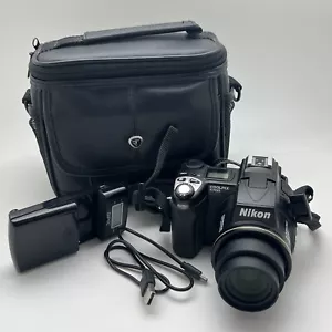Nikon Coolpix 5700 5MP Digital Camera w/8x Zoom - Case, Battery, Charger & Card - Picture 1 of 9
