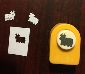 McGill Craftivity, Cow paper Punch For Scrapbooking and Crafts - Picture 1 of 11