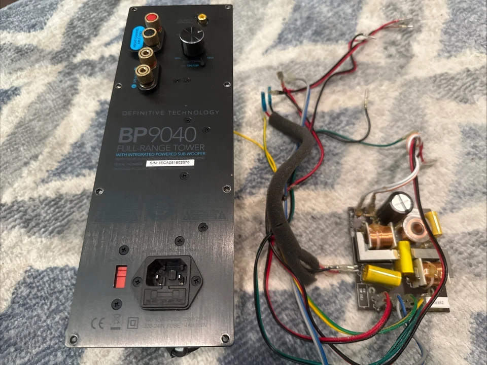 DEFINITIVE TECHNOLOGY BP9040 AMPLIFIER WITH CROSSOVER - Image 1 of 4