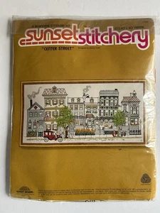 Vintage Sunset Stitchery Crewel Embroidery Kit "Center Street" 2226 - Picture 1 of 4