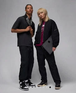 Jordan Men's MJ Chicago Cotton Cargo Casual Logo Pants FV7255-010 *NEW* Black - Picture 1 of 7