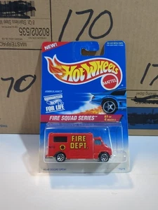 Ambulancia Hot Wheels #424 Fire Squad Series 1996 1/4 roja muy buena condición - Imagen 1 de 5