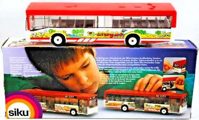 SIKU 3121 MERCEDES-BENZ Linien Bus / COACH in Special German ERDGAS Livery MIB - Image 1 of 4