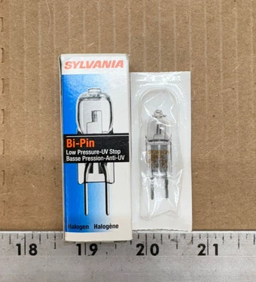 SYLVANIA 58676 50TQ4/UVS/CL/AX 12V 50W GY6.35 Bi-Pin - Image 1 of 4