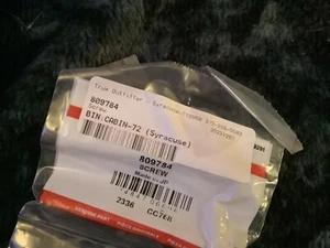 Tornillo Briggs & Stratton OEM 809784 - Imagen 1 de 3