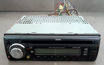 Autoradio Clarion Cd Radio MP3 USB CD047USB - Immagine 1 di 2