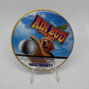 Air Bud Strikes Back (voleibol) botón de prendedor promocional de colección 2003 recuerdos de película - Imagen 1 de 2