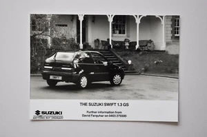 Foto de prensa de coche - Suzuki Swift 1.3 GS - vista trasera/lateral - Imagen 1 de 1