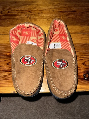 New!!NFL San Francisco 49ers Men's Size 7-8 Women’s  9-10 Moccasin Slippers Cover