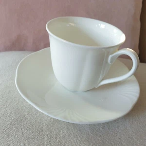 V&B ARCO WEISS Kaffeetasse mit Untertasse sehr gut VILLEROY&BOCH mehr - Bild 1 von 4