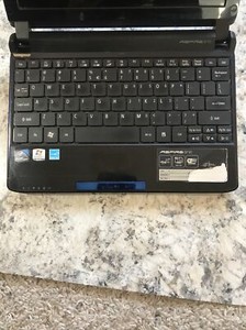 Acer Aspire One Intel Atom Laptop Model NAV50