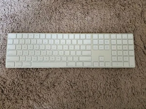 Apple Magic Keyboard with Numeric Keypad A1843 With Box No Cable Tested Working - Picture 1 of 5