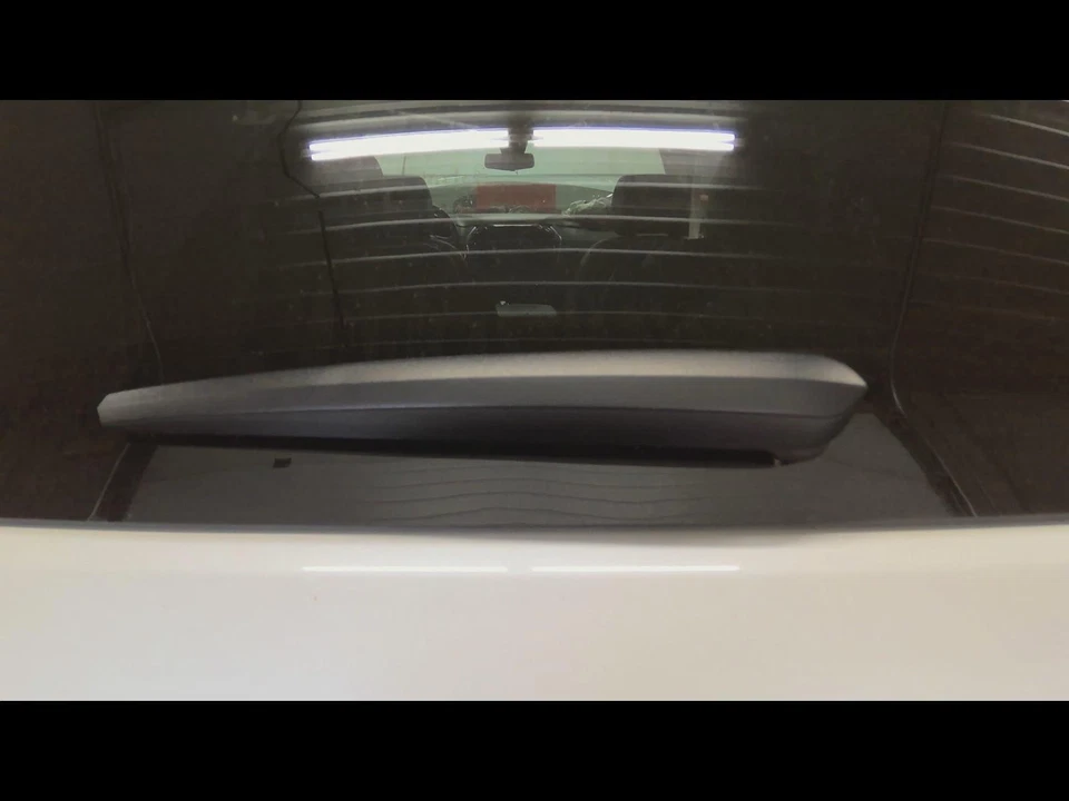 Used Back Glass Wiper Motor fits: 2020 Chevrolet Traverse  Grade A - Image 1 of 4