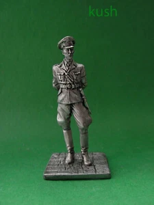 TIN 54mm WW2 German SS Officer   scale1/32 - Picture 1 of 5