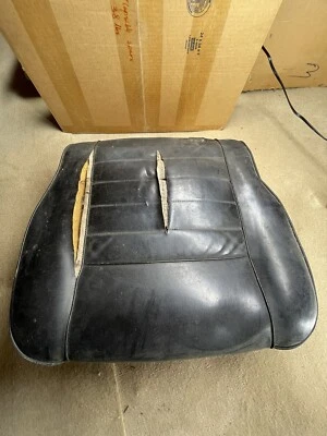 Ford Mustang Cougar 1964-1966 diestro asiento con canastilla lateral inferior del pasajero Foto 1 de 4
