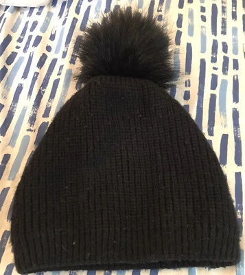 Gorro de inverno malha Sherpa forrado Pom Pom gorro caveira preto tamanho único feminino - Imagem 1 de 4